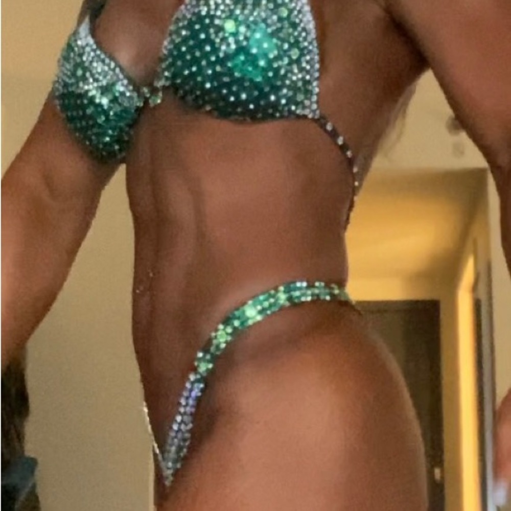 Bedazzled Custom Posing Suit For Figure/Wpd View 3